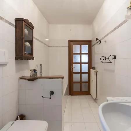 ヴィラ Tra I Cedri By Interhome トリオーラ