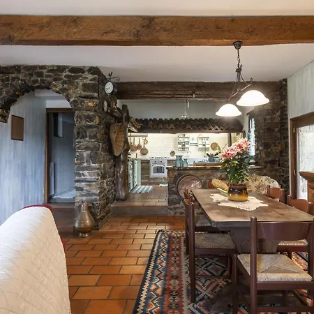 Tra I Cedri By Interhome ヴィラ トリオーラ